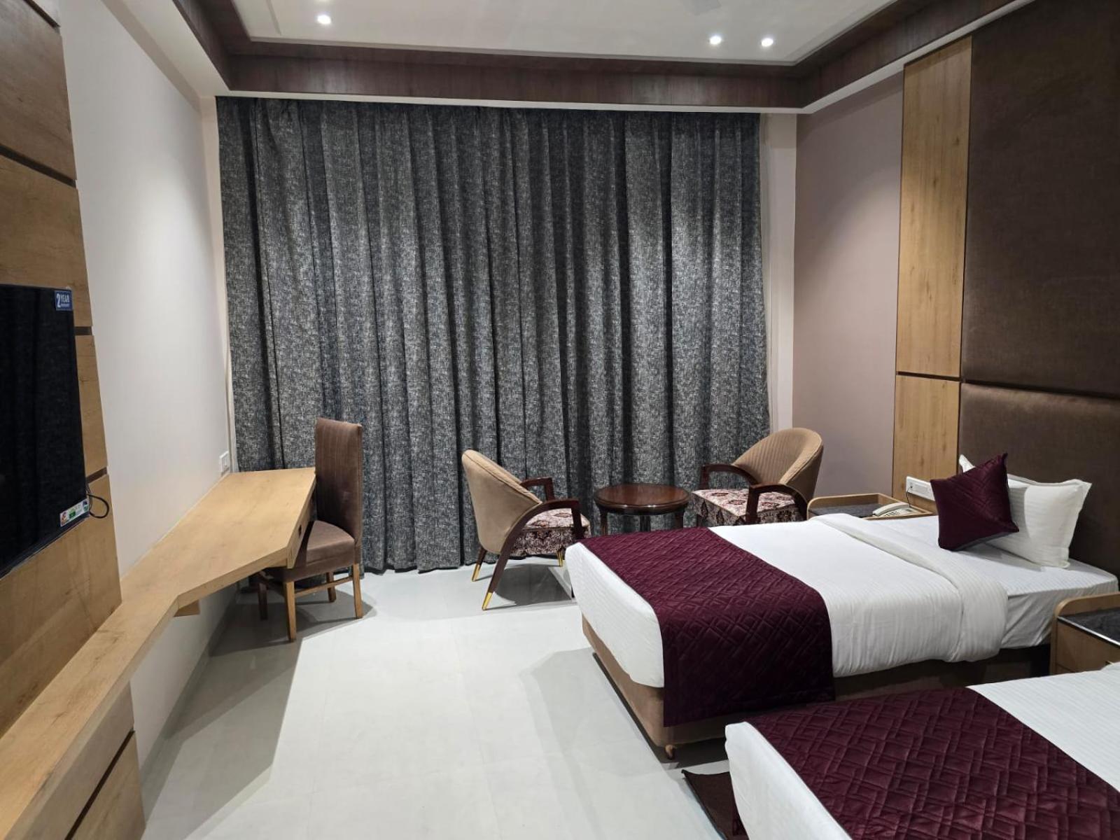 Nirvana Grand Hotel & Resort 伽耶 外观 照片