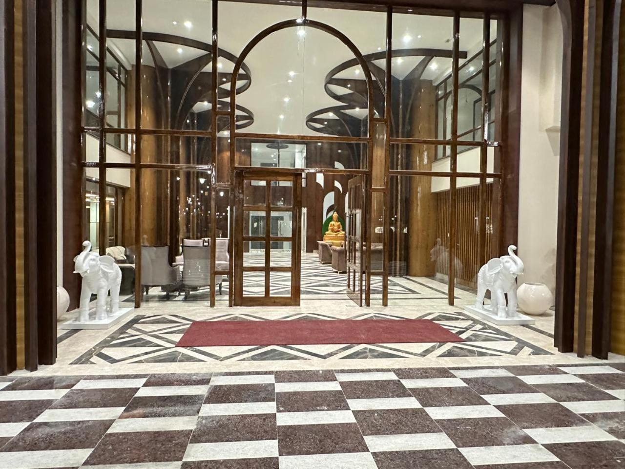 Nirvana Grand Hotel & Resort 伽耶 外观 照片