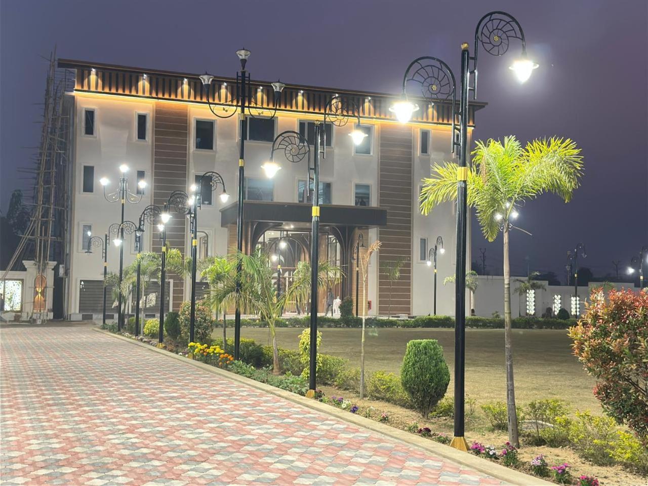 Nirvana Grand Hotel & Resort 伽耶 外观 照片
